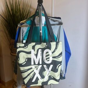 Moxy Hotel Williamsburg , NY Tote Bag